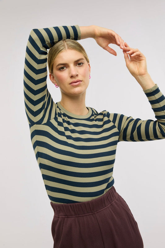 Traveller Crew Neck Rib Top